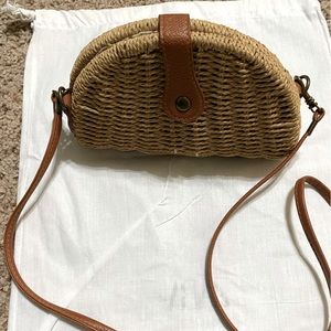 Crossbody purse